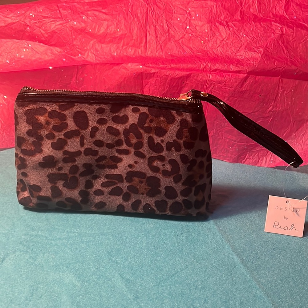 Riah Fashion Animal Print Makeup Bag